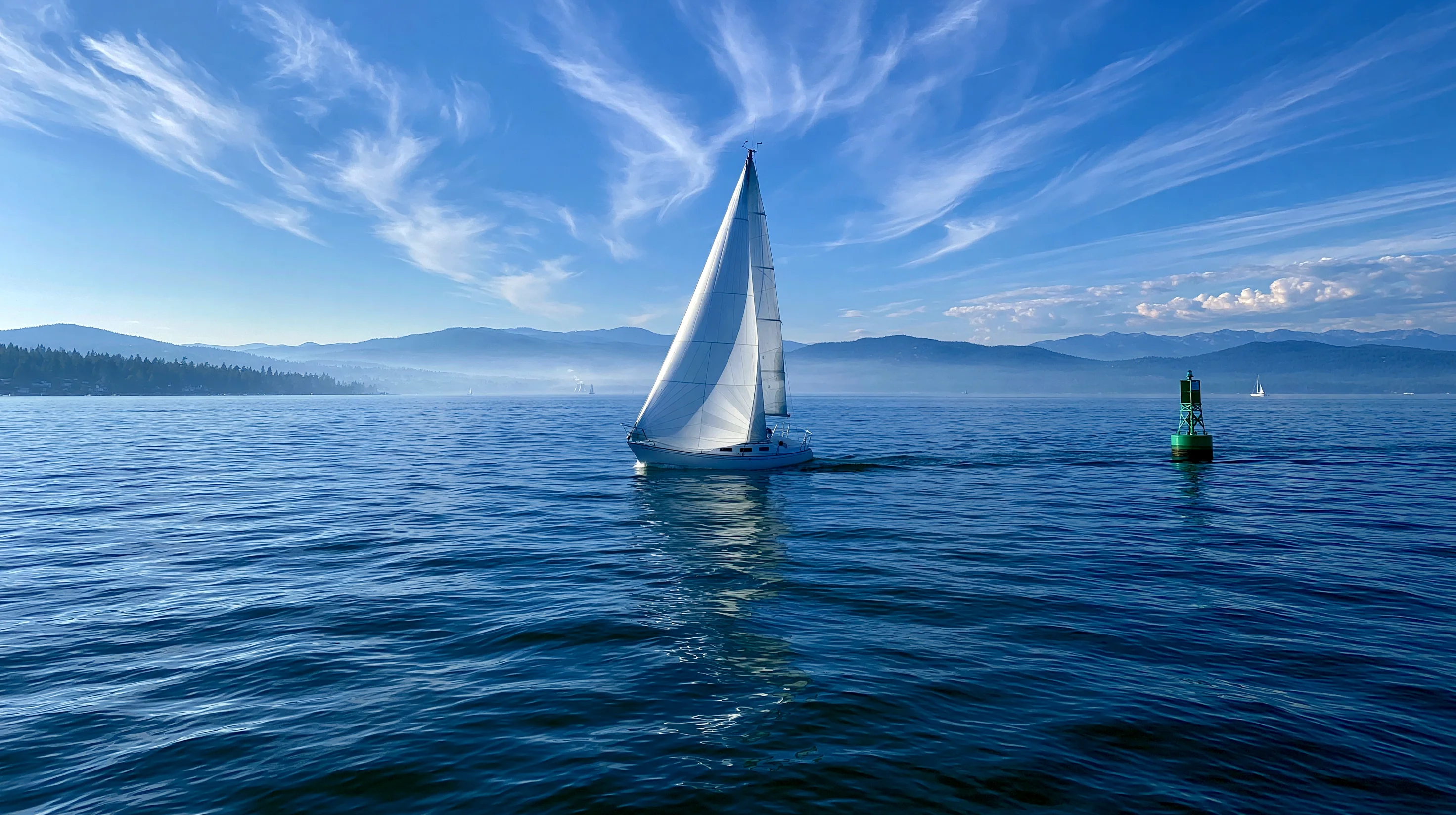Die besten Apps fürs Segeln und Bootfahren 2026