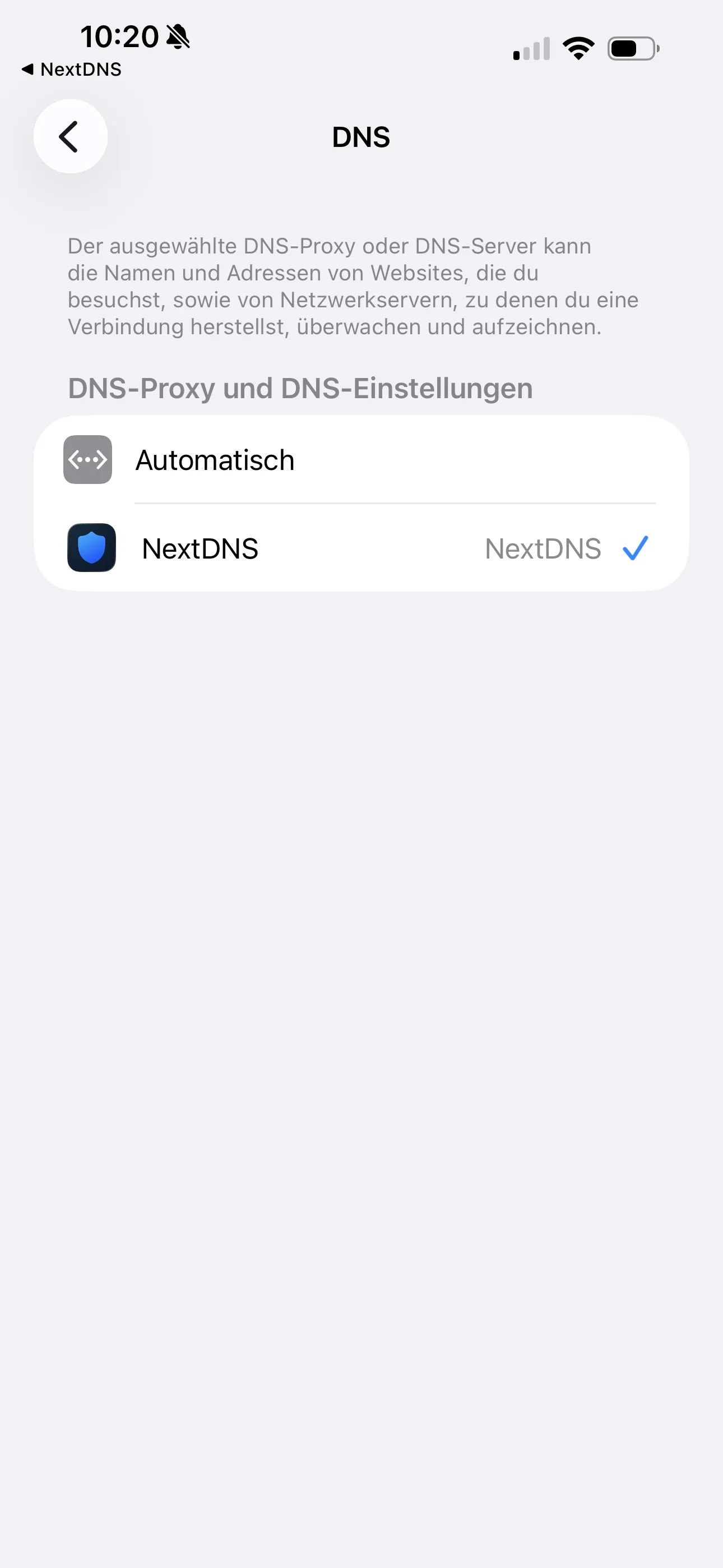 DNS-Einstellungen auf dem iPhone – NextDNS als konfigurierter DNS-Server sichtbar